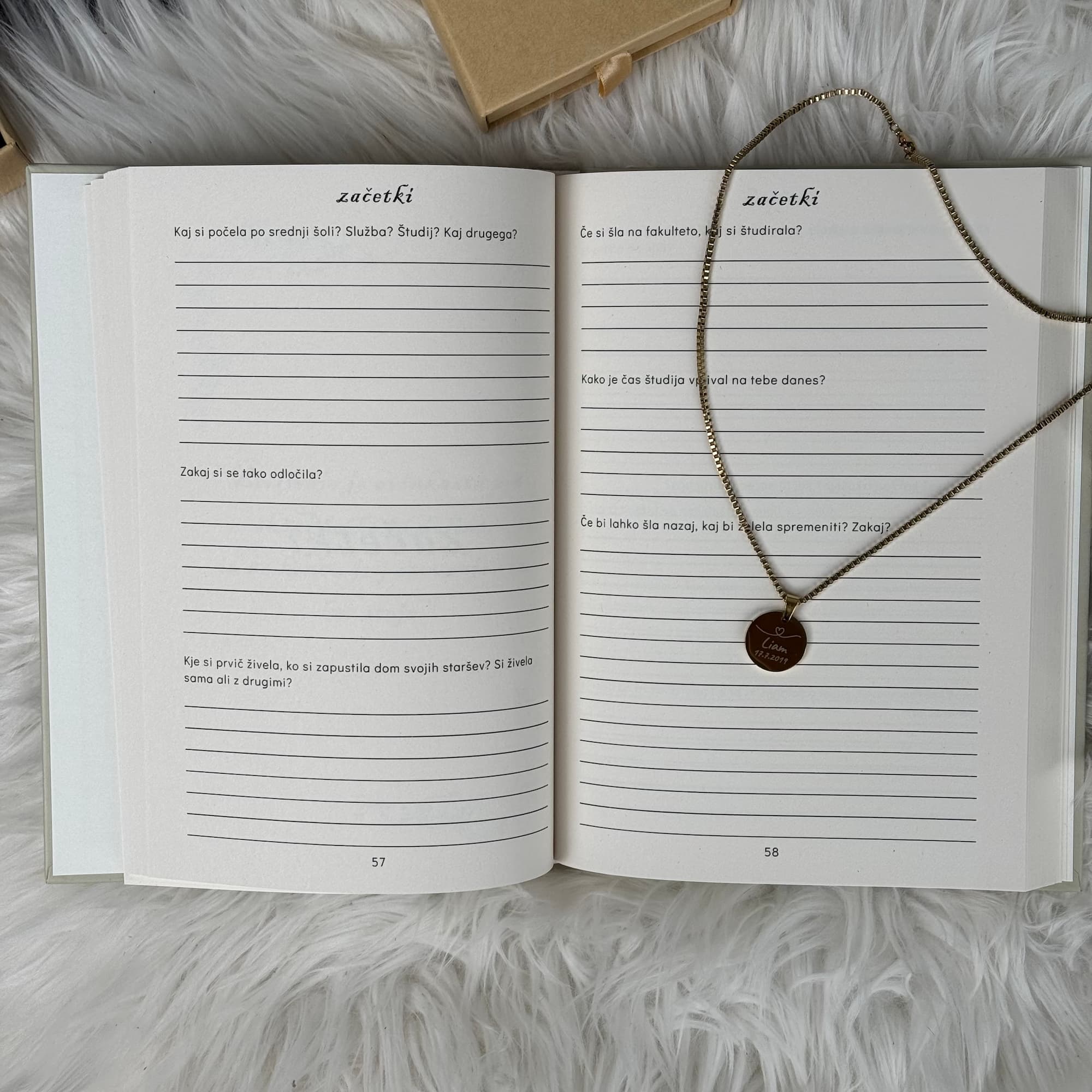 Mami, naj bo tvoja zgodba večna in verižica