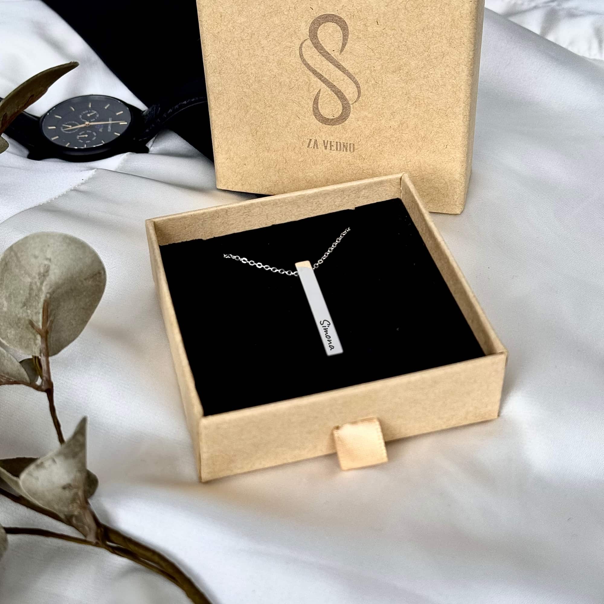 Steber ljubezni | Zanj